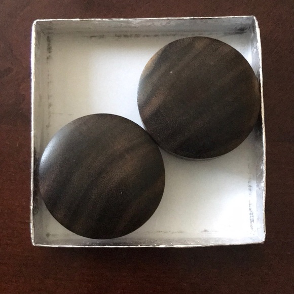 Wooden gauges - Picture 1 of 1